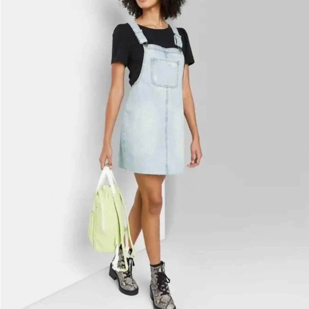 NWT Wild Fable Distressed Denim Overalls Dress Light Wash/Size XL